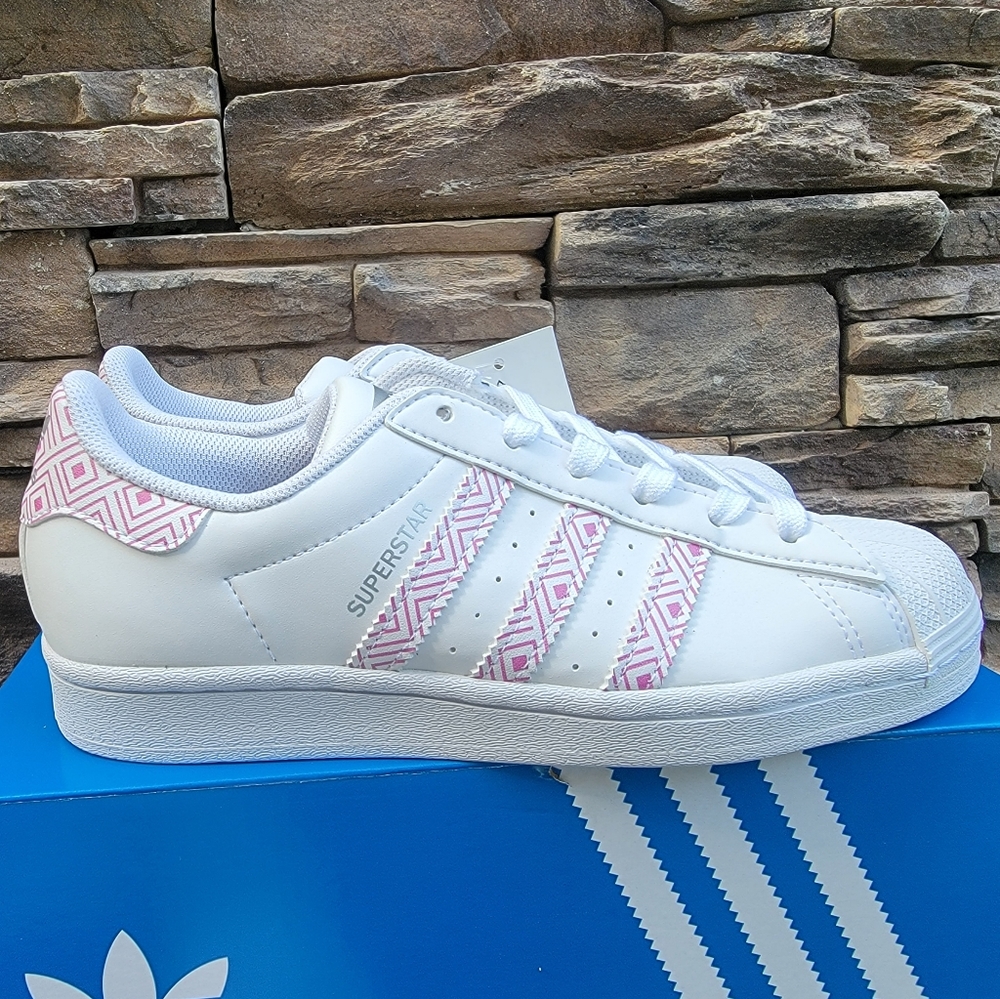 Adidas sneaker